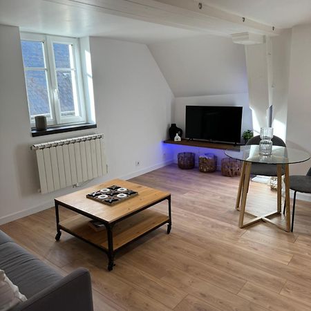 La Suite - Parvis Cathedrale Chartres Exteriör bild